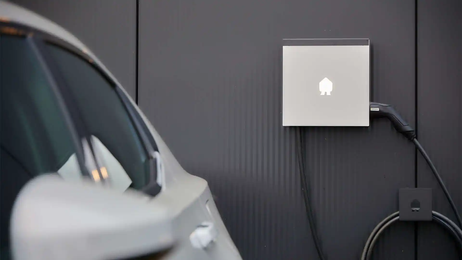 Borne de recharge voiture électrique domicile et entreprise