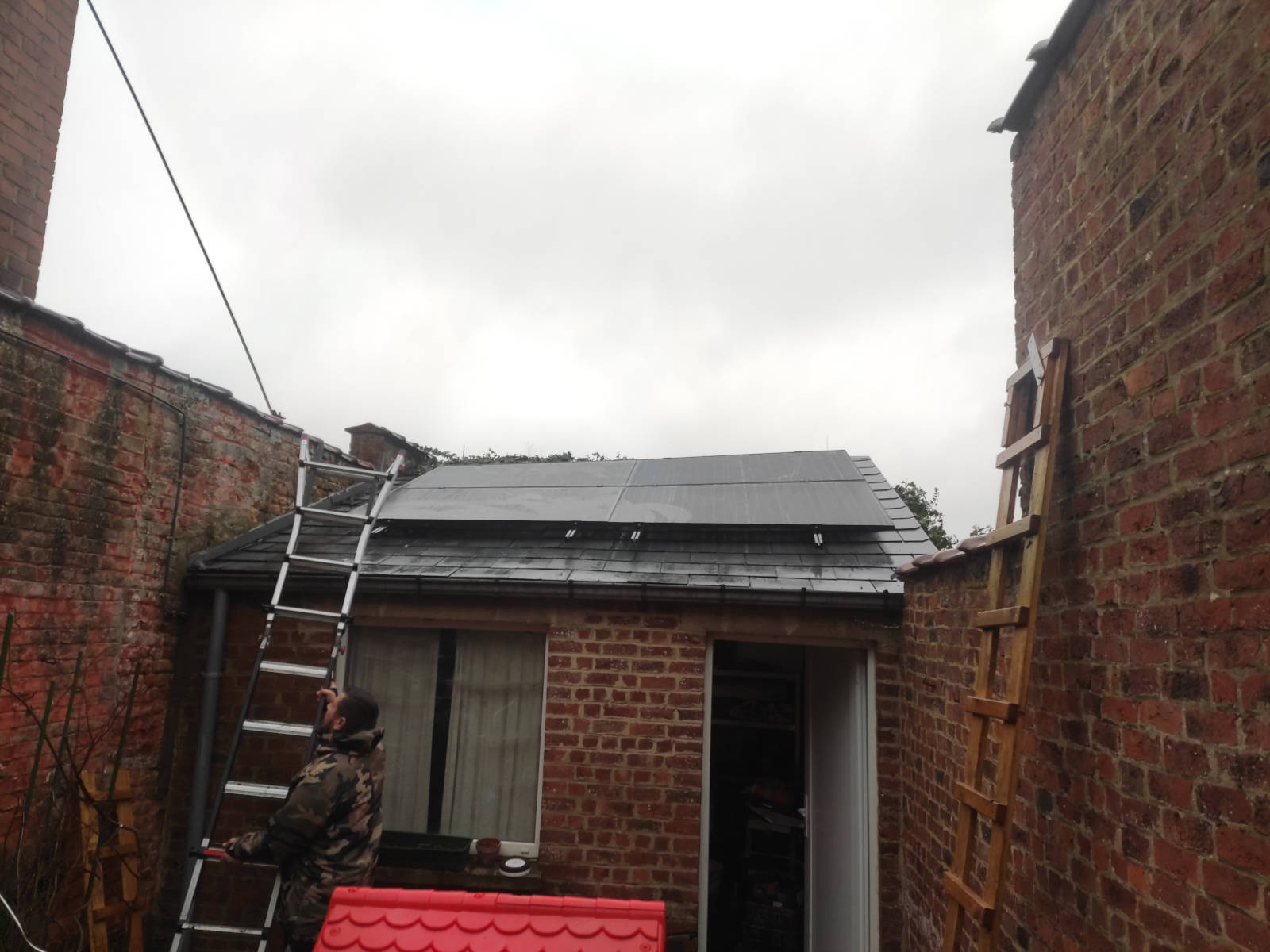 Petite installation sur abri